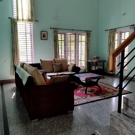 Mahadimane - Spacious House With 3 Bed Rooms Mysore Luaran gambar