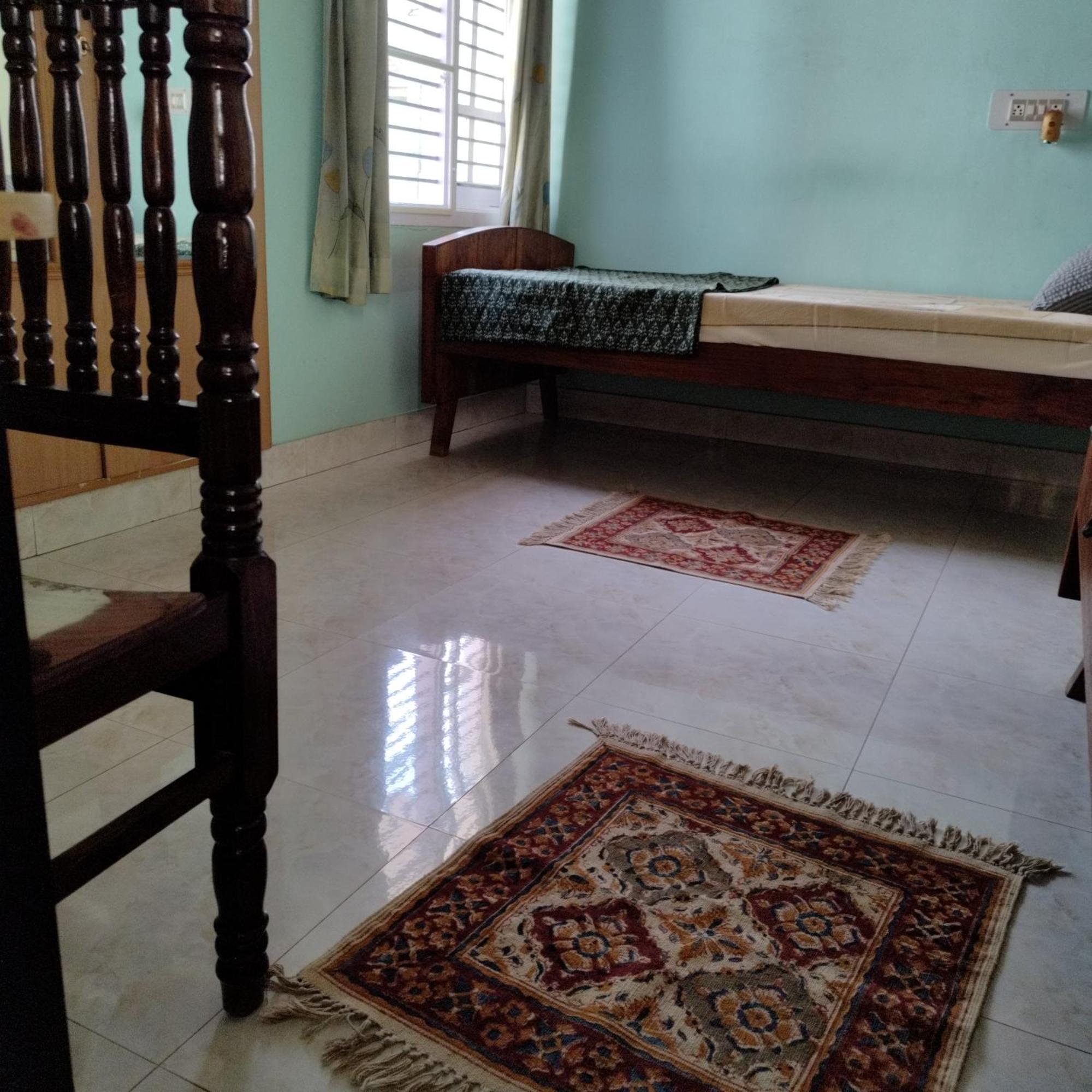 Mahadimane - Spacious House With 3 Bed Rooms Mysore Luaran gambar