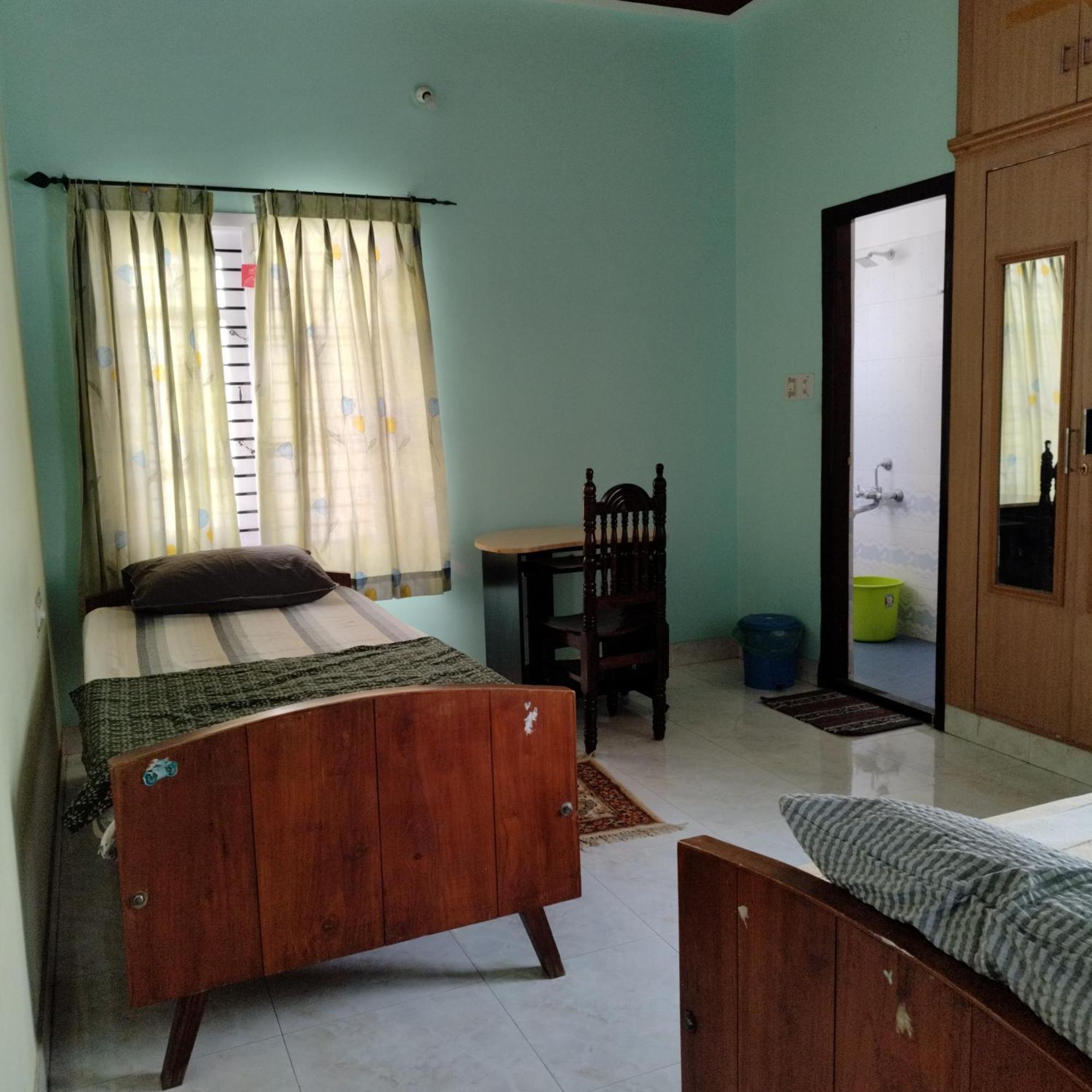 Mahadimane - Spacious House With 3 Bed Rooms Mysore Luaran gambar