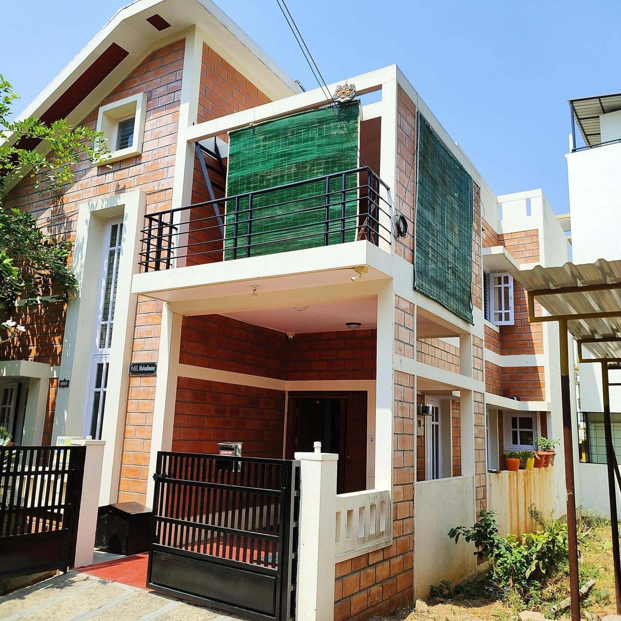 Mahadimane - Spacious House With 3 Bed Rooms Mysore Luaran gambar