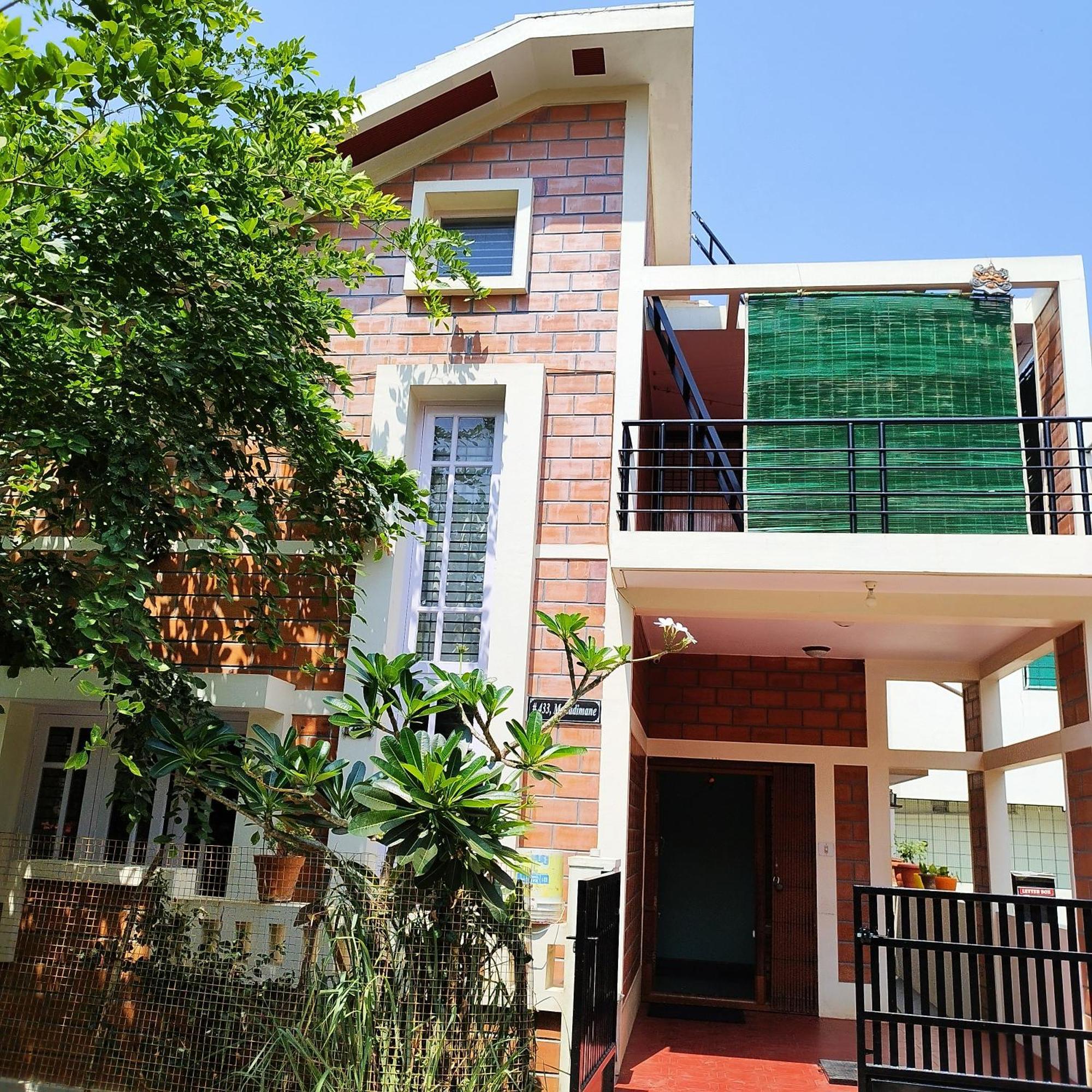 Mahadimane - Spacious House With 3 Bed Rooms Mysore Luaran gambar